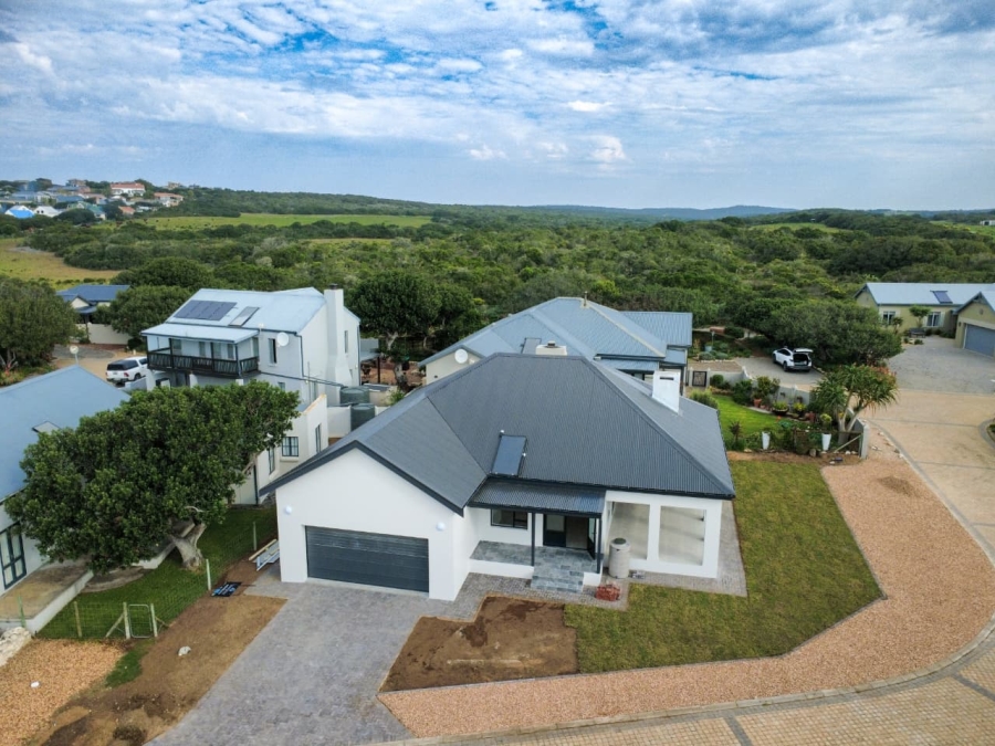 3 Bedroom Property for Sale in Stilbaai Wes Western Cape